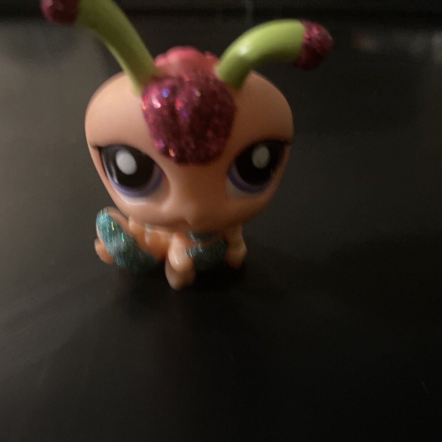 LPS Littlest Pet Shop Authentic #2145 Glitter Sparkly Bug Rare Purple Eyes 