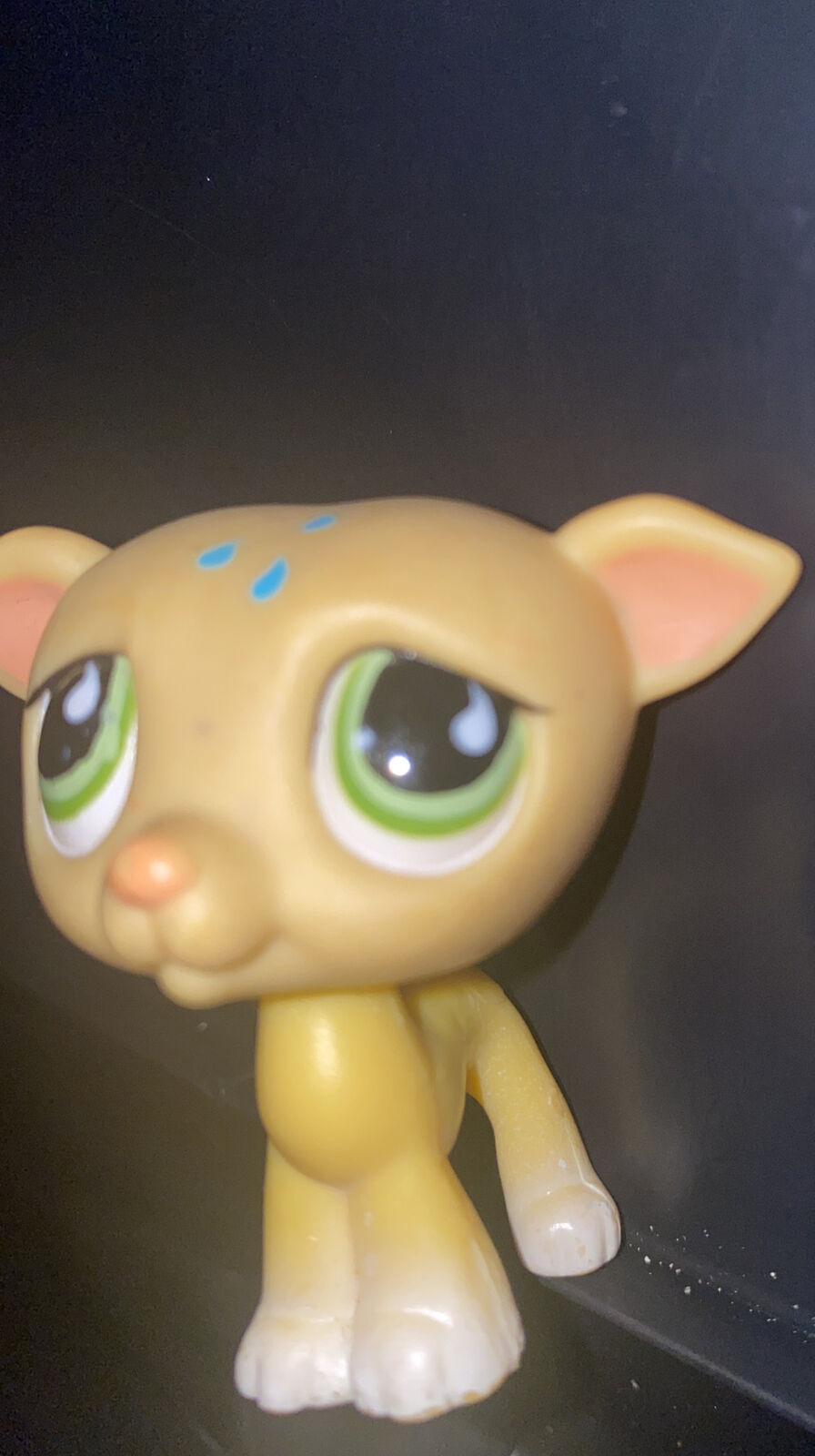 Littlest Pet Shop~#875~Greyhound~Dog Puppy~Yellow~Blue Teardrops~Green Eyes