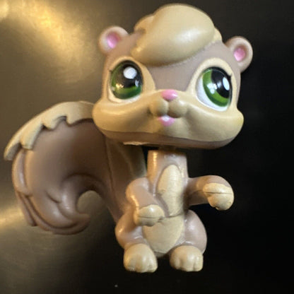 Littlest Pet Shop 1507 Brown Tan Squirrel Green Eyes Spring Pets Globe LPS