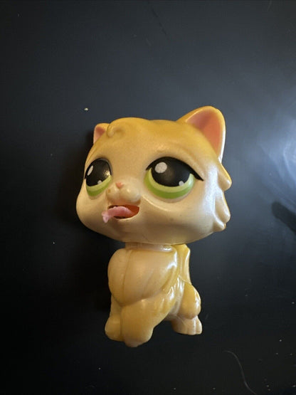 RARE, 1st GEN. LITTLEST PET SHOP Green Eyed Cat & A Moving Tongue Chipped Up