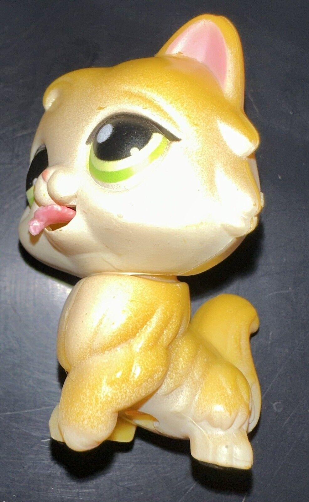 RARE, 1st GEN. LITTLEST PET SHOP Green Eyed Cat & A Moving Tongue Chipped Up