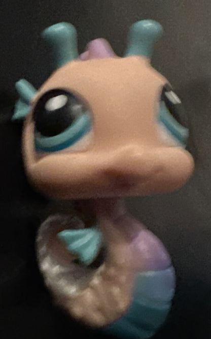 Littlest Pet Shop Seahorse 142 Bottom Looks Like It Was Bit By Dog.