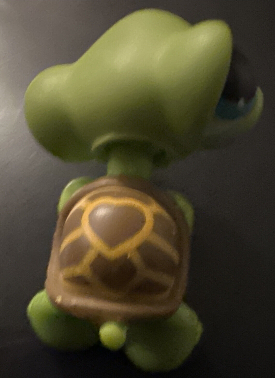 My Littlest Pet Shop Turtle #230 Hasbro 2004 Heart On Shell Blue Eyes